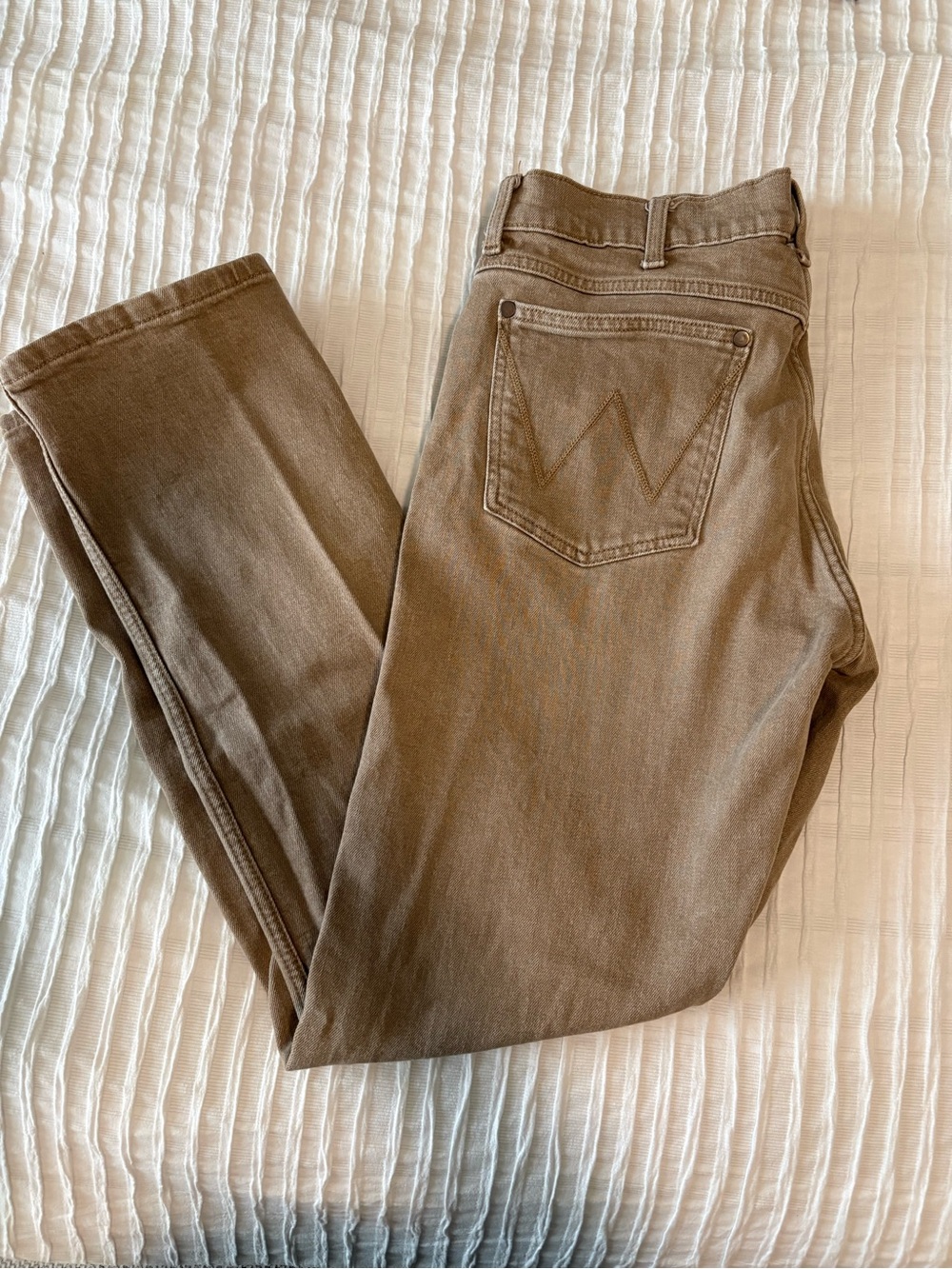 Wrangler Men’s Slim Straight Jeans in Brown